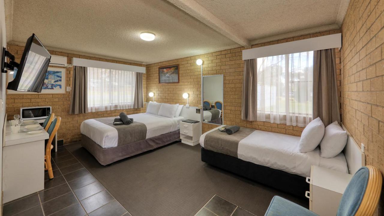 ياس Hamilton Hume Motor Inn المظهر الخارجي الصورة