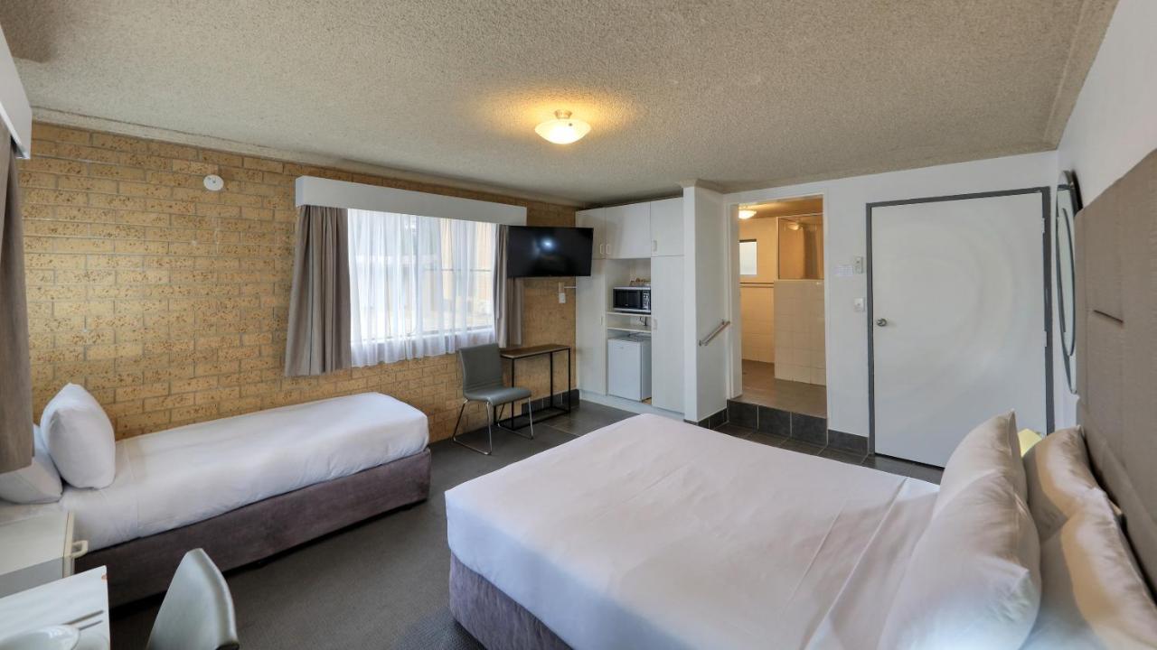 ياس Hamilton Hume Motor Inn المظهر الخارجي الصورة